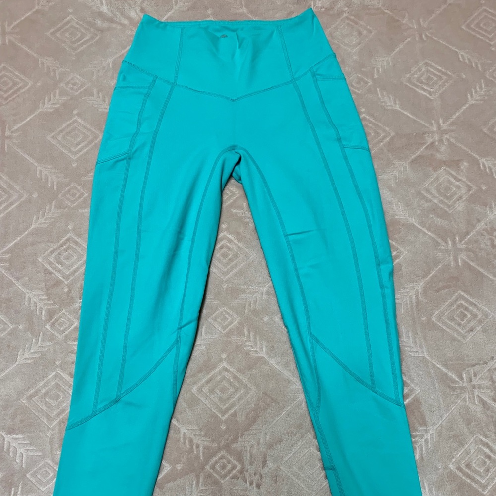 Til You Collapse Resilient Heart Booty Leggings